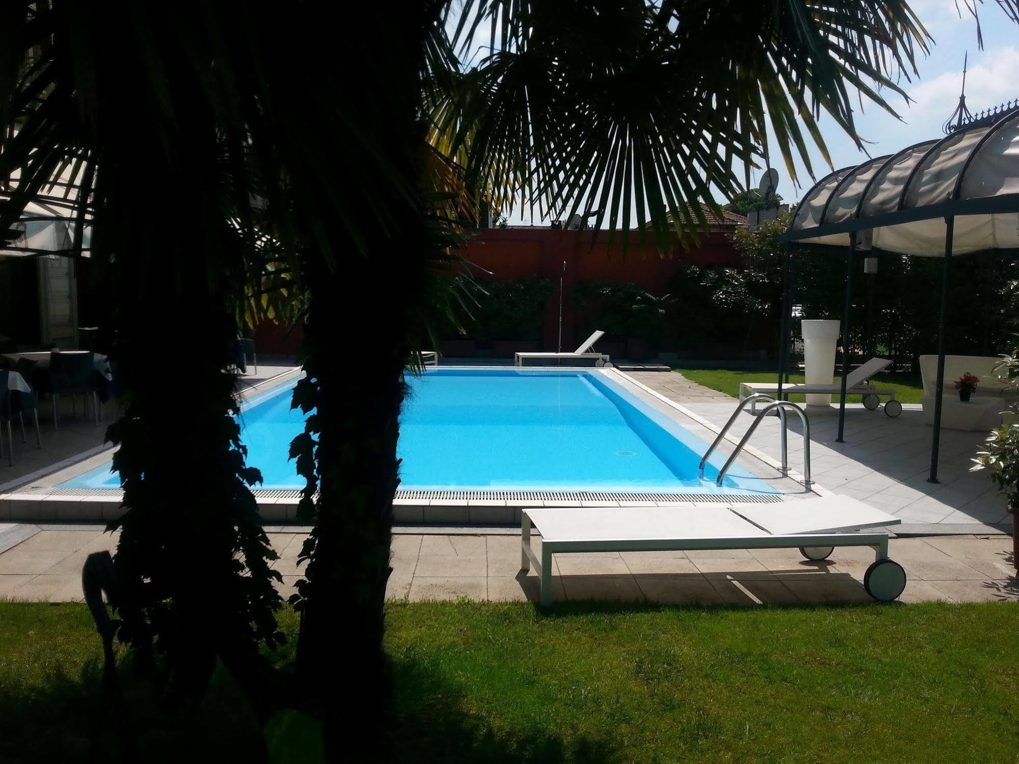Hotel Villa Savoia Turín Exterior foto