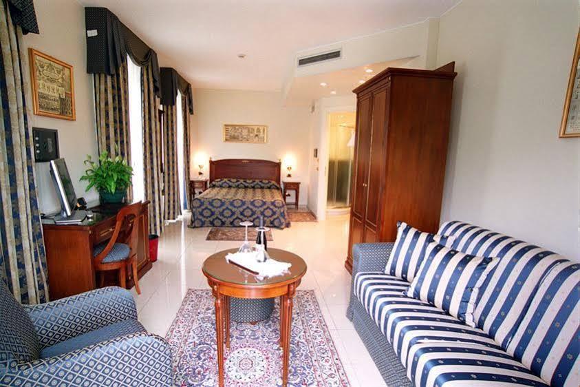 Hotel Villa Savoia Turín Exterior foto